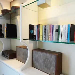 https://villa-albonico.it-lombardy.com